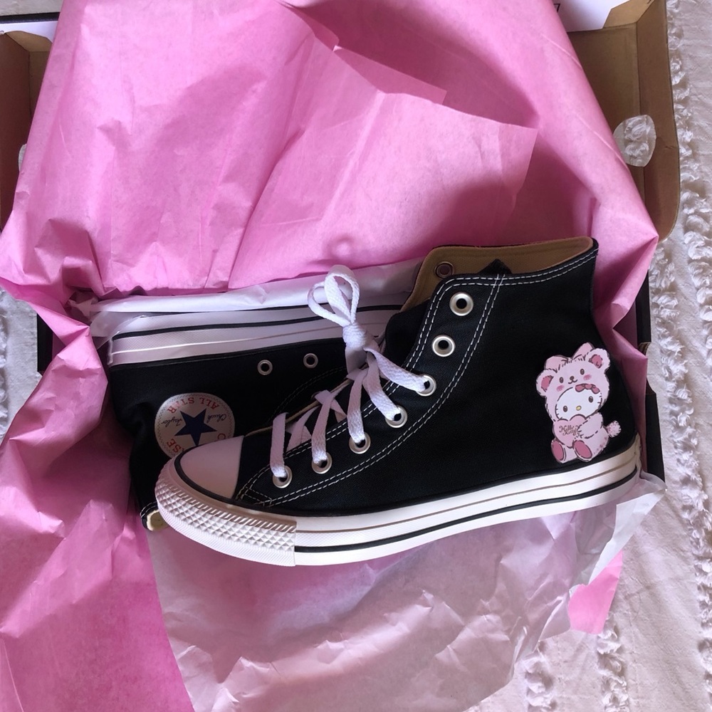 Black Hello Kitty Converse
